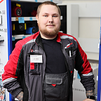 Денис Лыжин